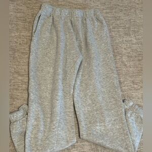Refuge joggers
